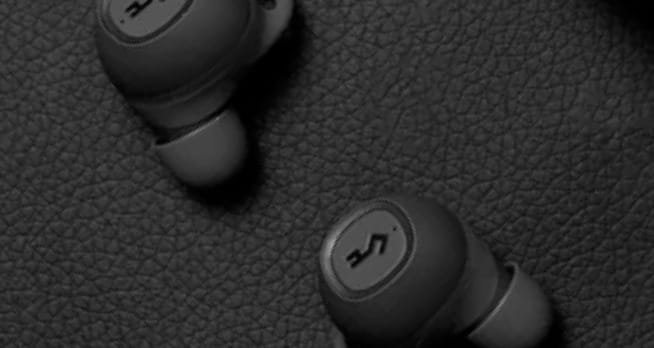 yx1-earphones